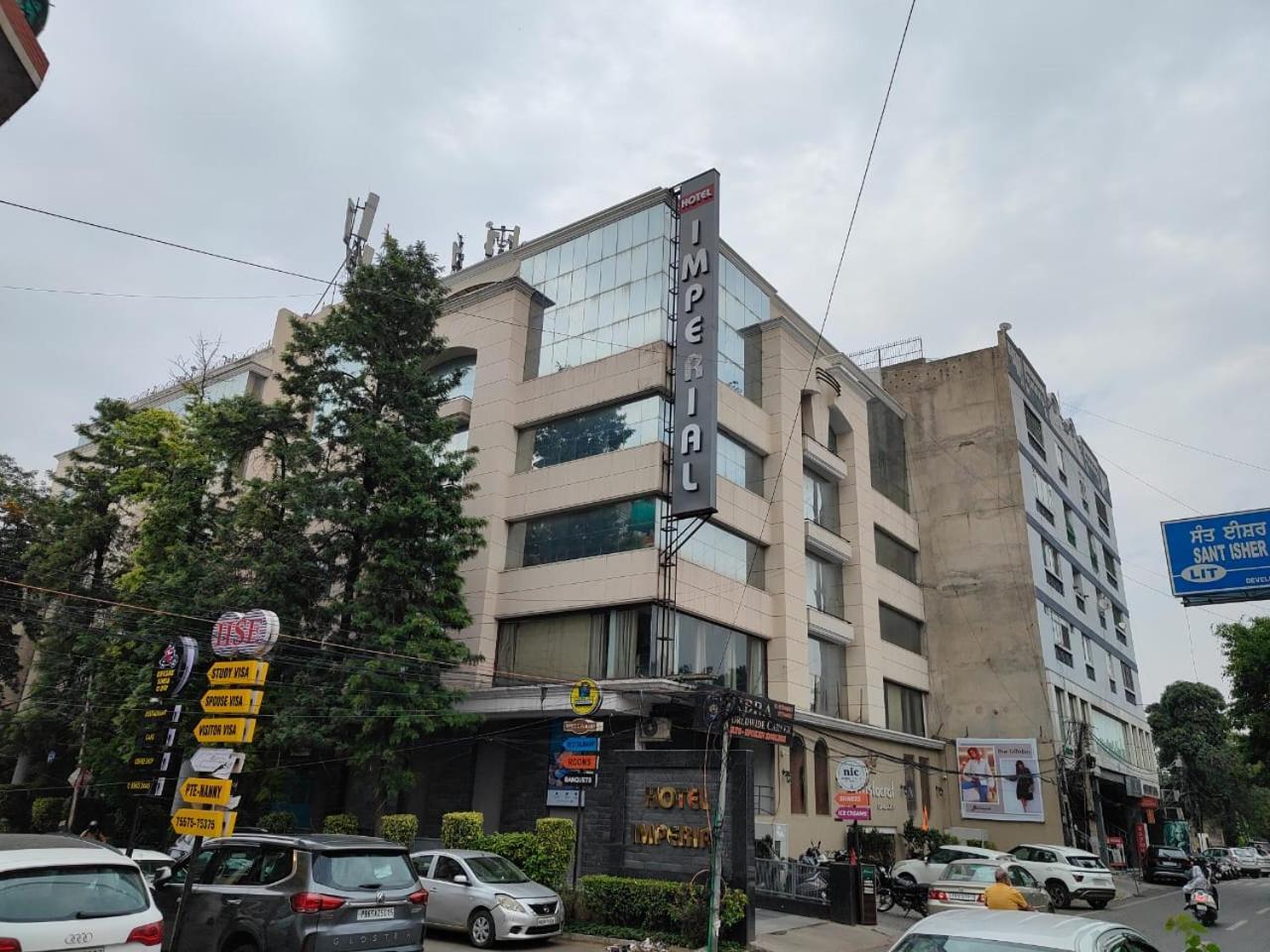 Hotel Imperial Executive Лудхиана Экстерьер фото